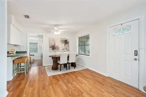 1015 W Montrose Street Clermont FL 34711