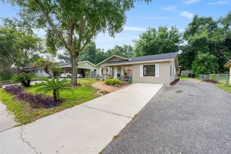 1015 W Montrose Street Clermont FL 34711