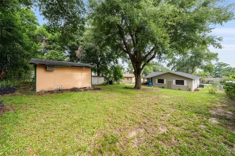 1015 W Montrose Street Clermont FL 34711