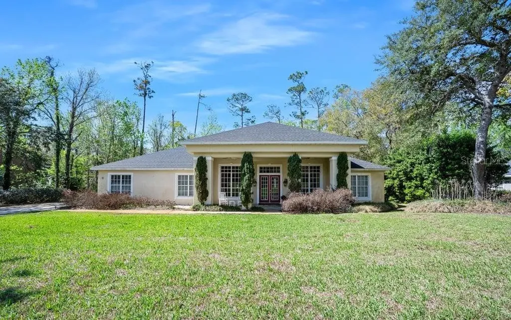 6 Broadwater Drive Ormond Beach FL 32174
