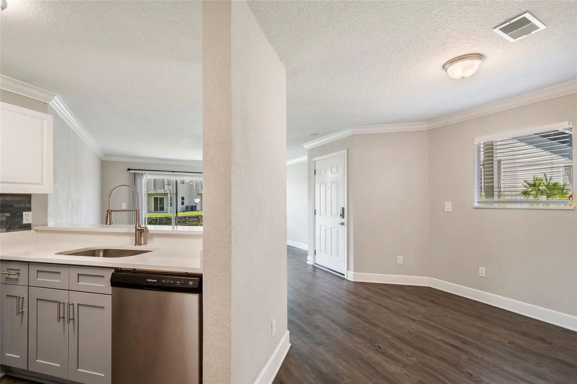 2568 Woodgate Boulevard Orlando FL 32822