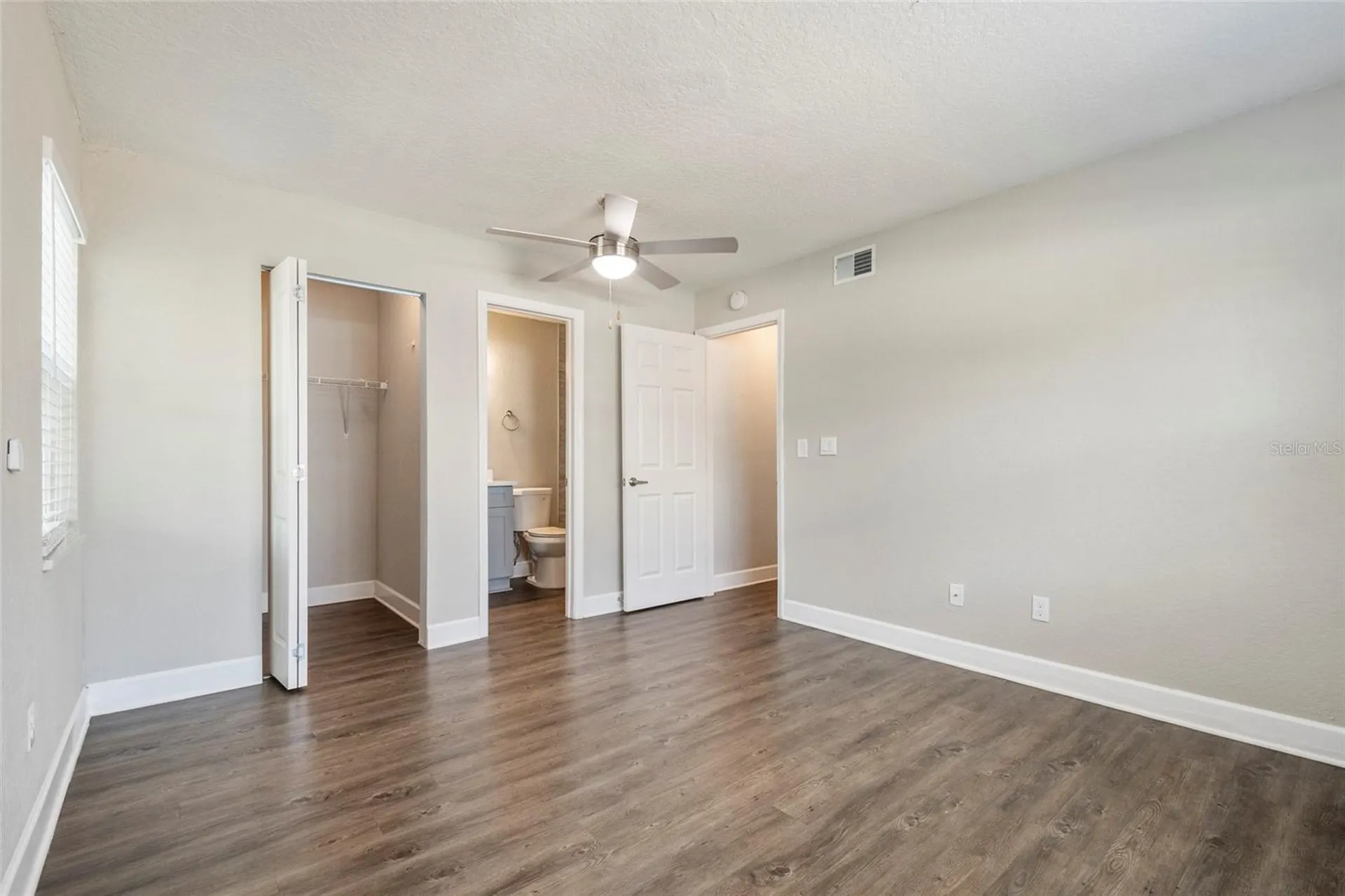 2568 Woodgate Boulevard Orlando FL 32822