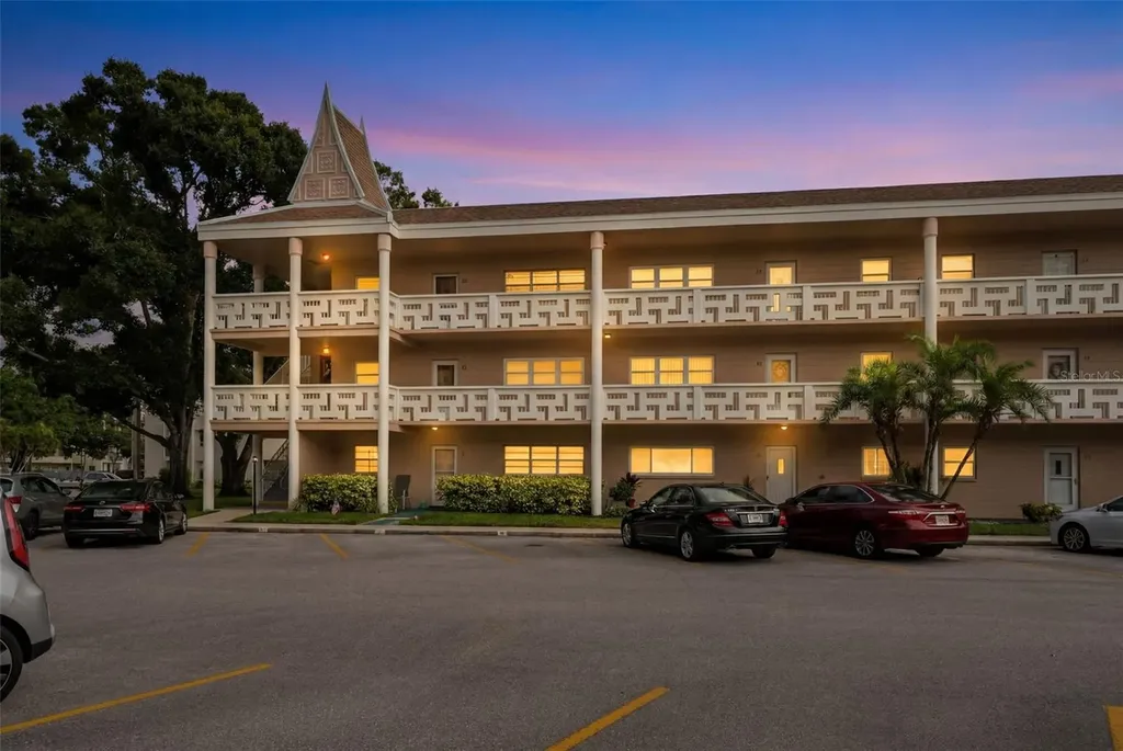 2435 Sumatran Way Clearwater FL 33763