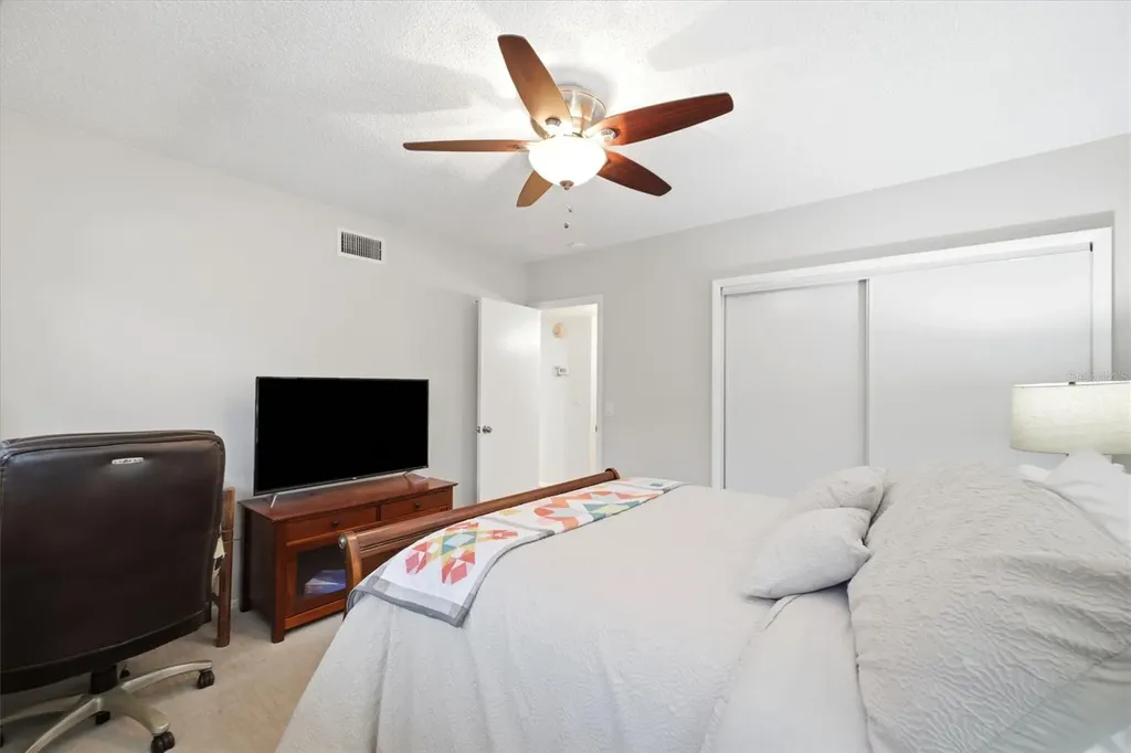 2435 Sumatran Way Clearwater FL 33763