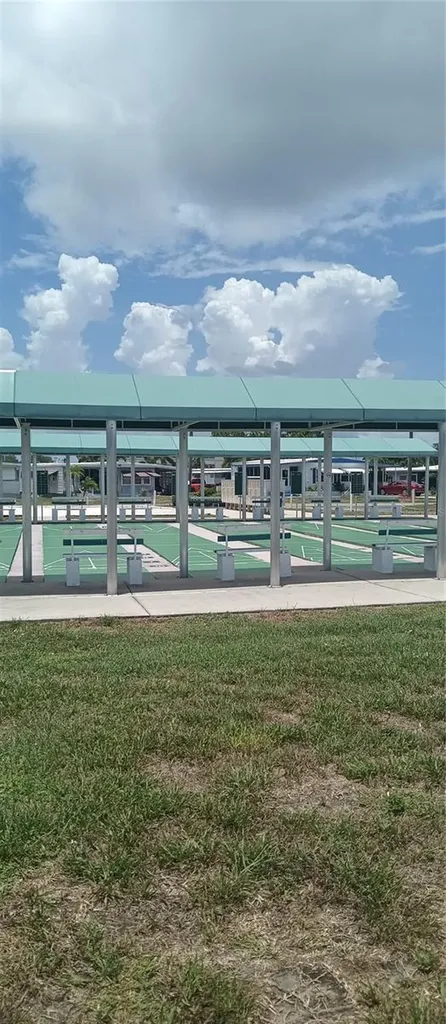 313 Danube Circle Bradenton FL 34207