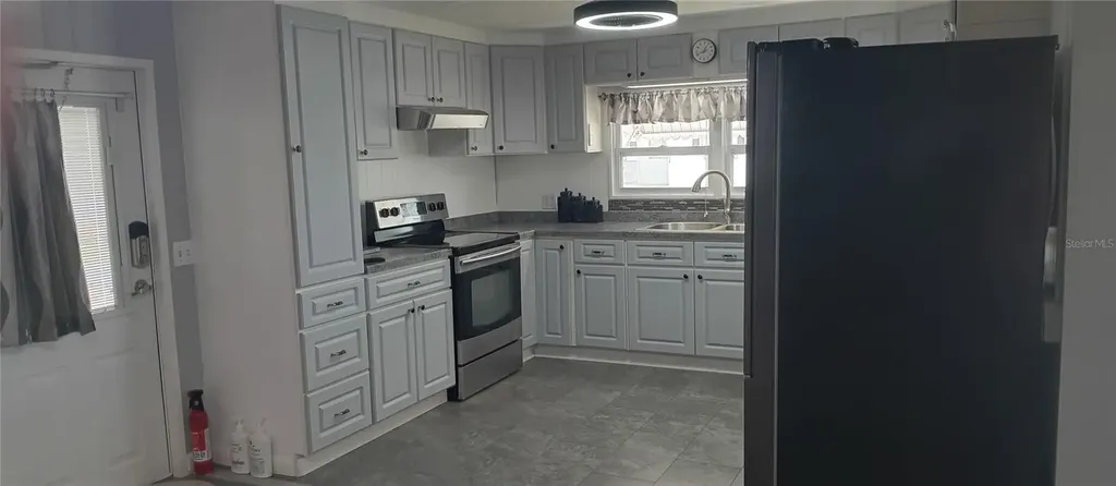 313 Danube Circle Bradenton FL 34207