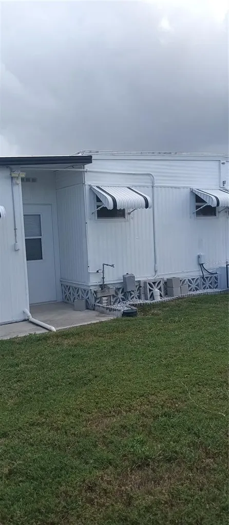 313 Danube Circle Bradenton FL 34207
