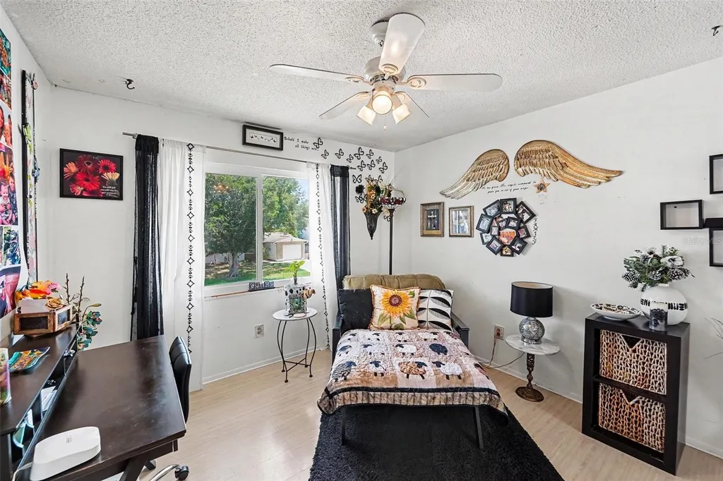 1842 Michigan Avenue NE St Petersburg FL 33703