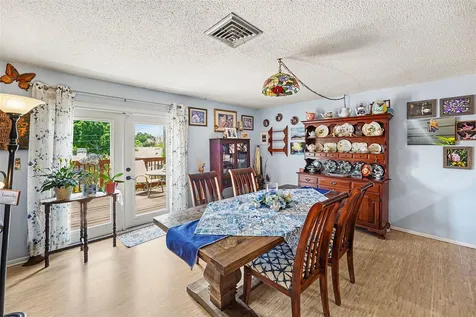 1842 Michigan Avenue NE St Petersburg FL 33703