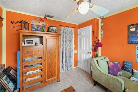 1842 Michigan Avenue NE St Petersburg FL 33703