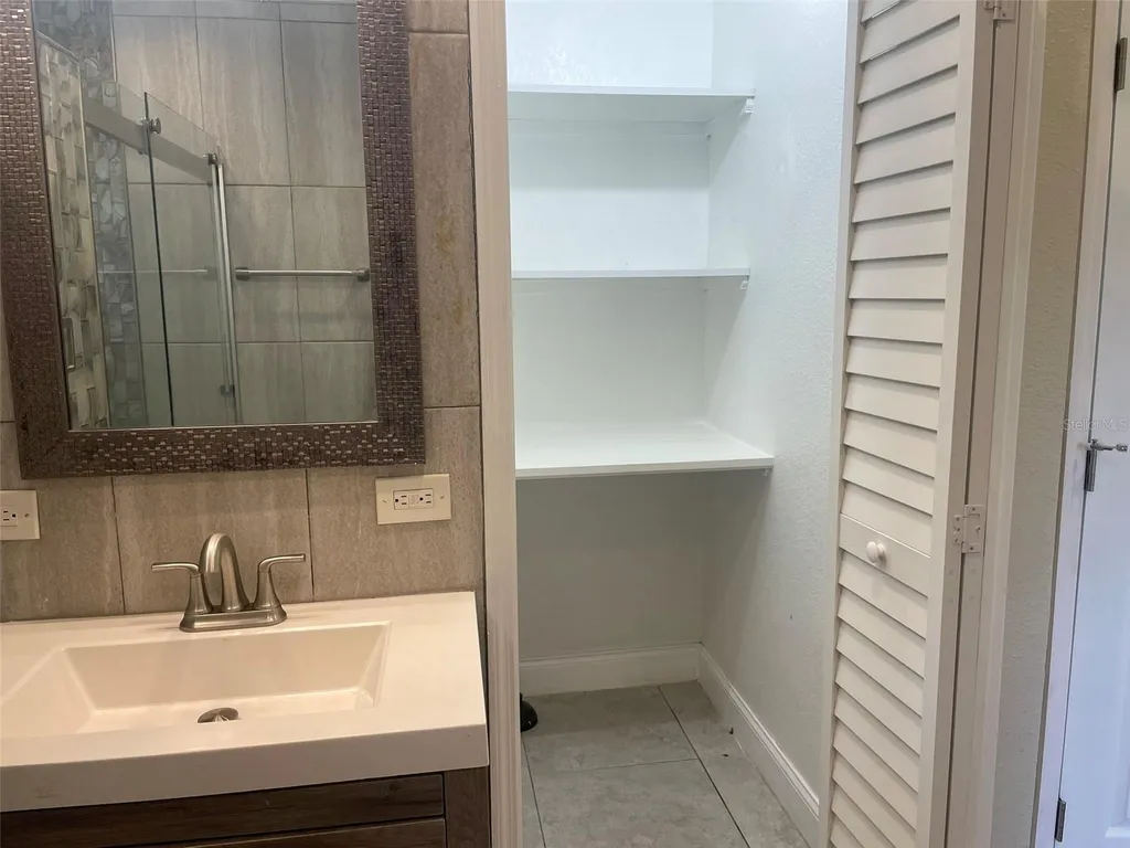 707 N Glenwood Avenue Clearwater FL 33755