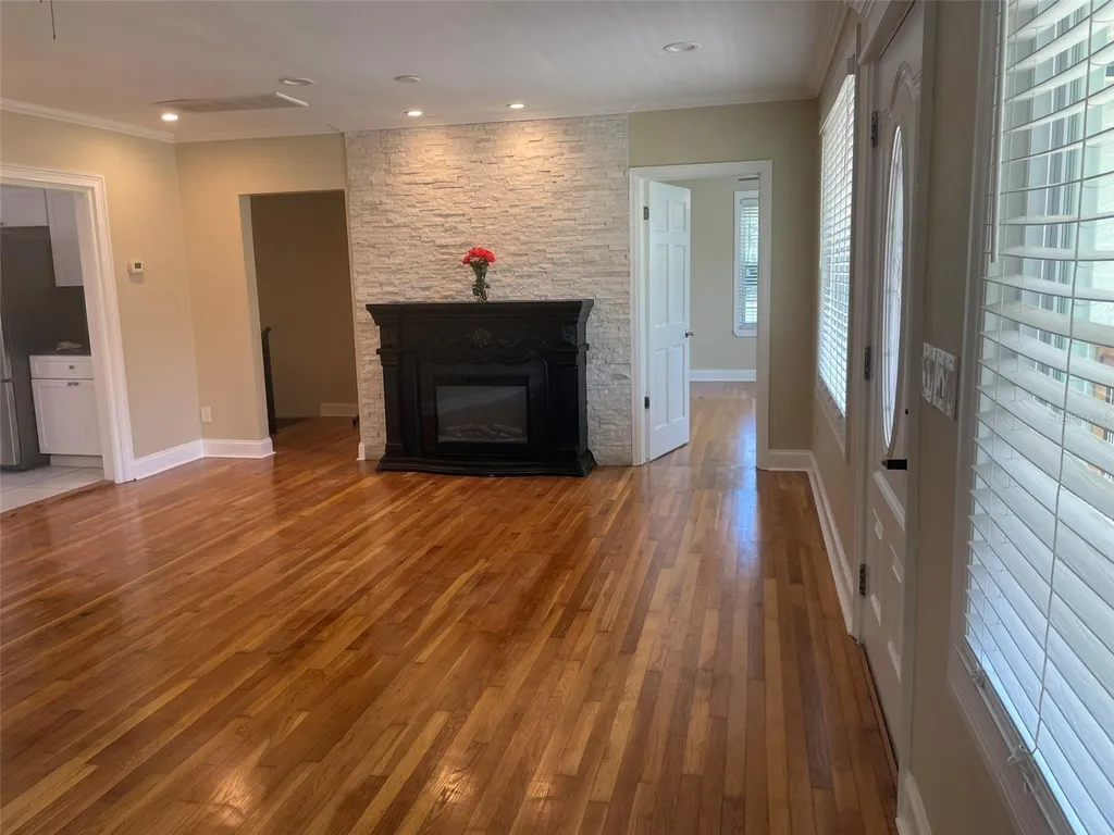 707 N Glenwood Avenue Clearwater FL 33755