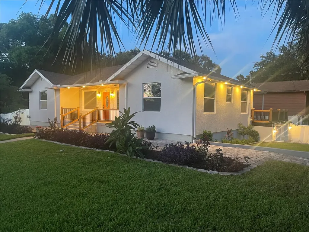 707 N Glenwood Avenue Clearwater FL 33755