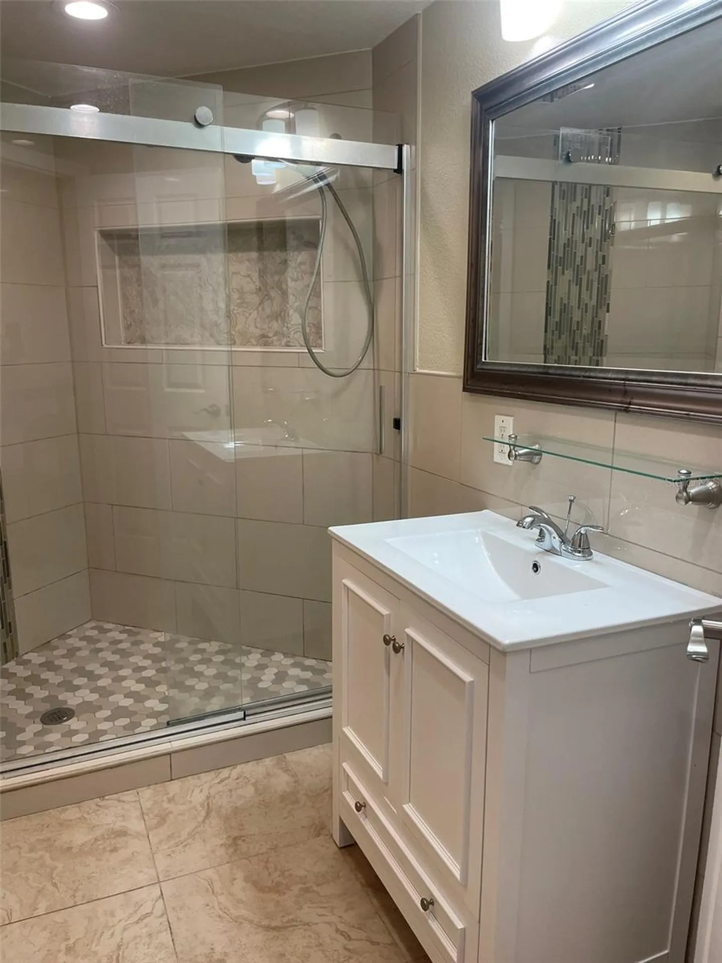 707 N Glenwood Avenue Clearwater FL 33755
