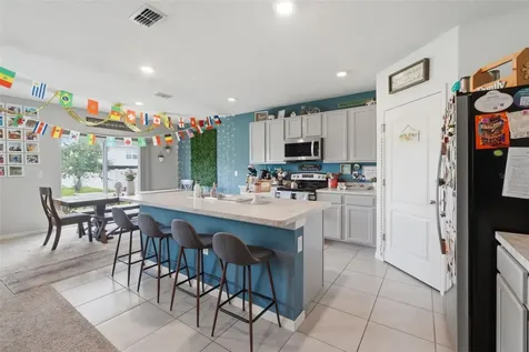 2609 Grand Central Avenue Tavares FL 32778