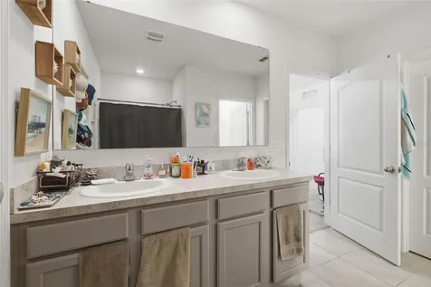 2609 Grand Central Avenue Tavares FL 32778