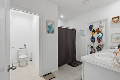 2609 Grand Central Avenue Tavares FL 32778
