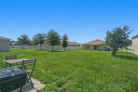 2609 Grand Central Avenue Tavares FL 32778