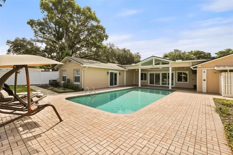 1523 Lake Shore Drive Orlando FL 32803