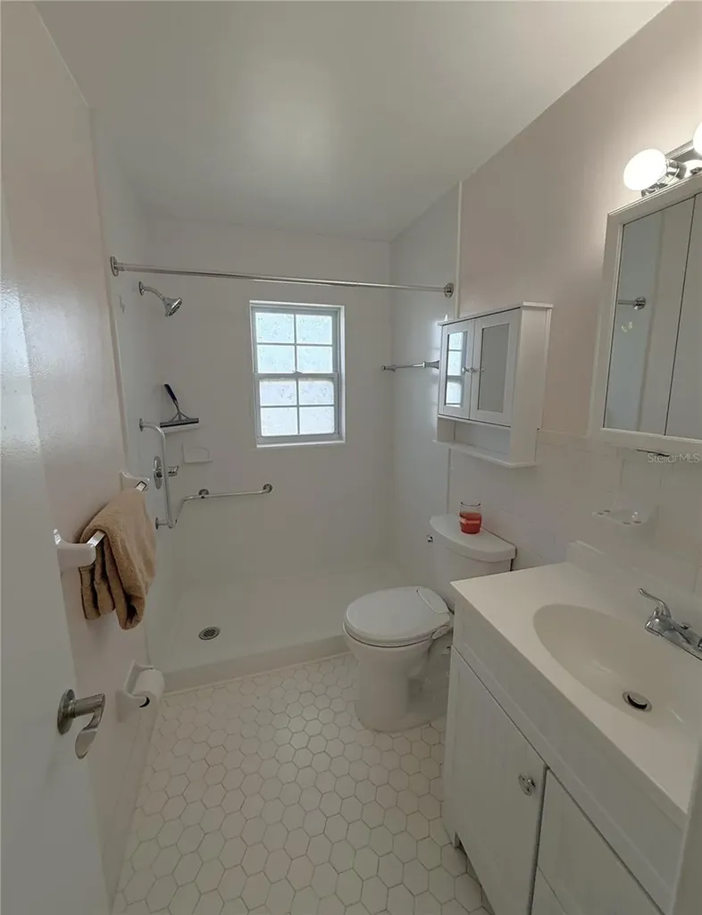 5420 Palm Crest Court N Pinellas Park FL 33782