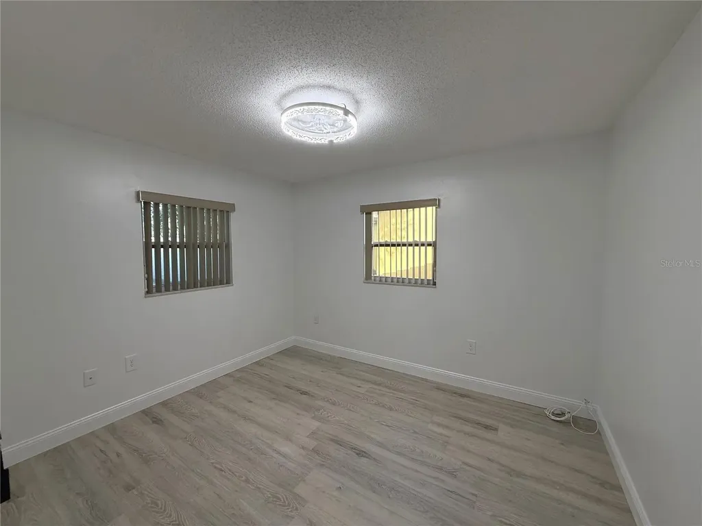 5420 Palm Crest Court N Pinellas Park FL 33782