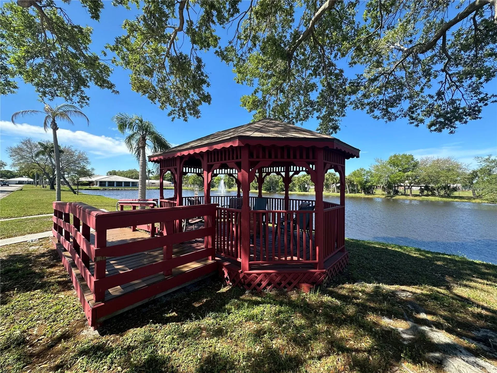 5420 Palm Crest Court N Pinellas Park FL 33782