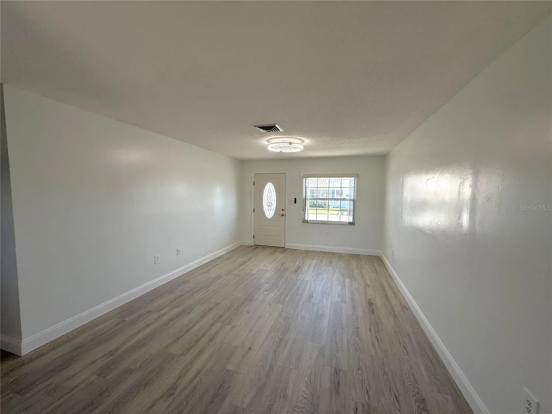 5420 Palm Crest Court N Pinellas Park FL 33782
