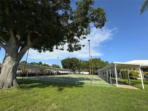 5420 Palm Crest Court N Pinellas Park FL 33782