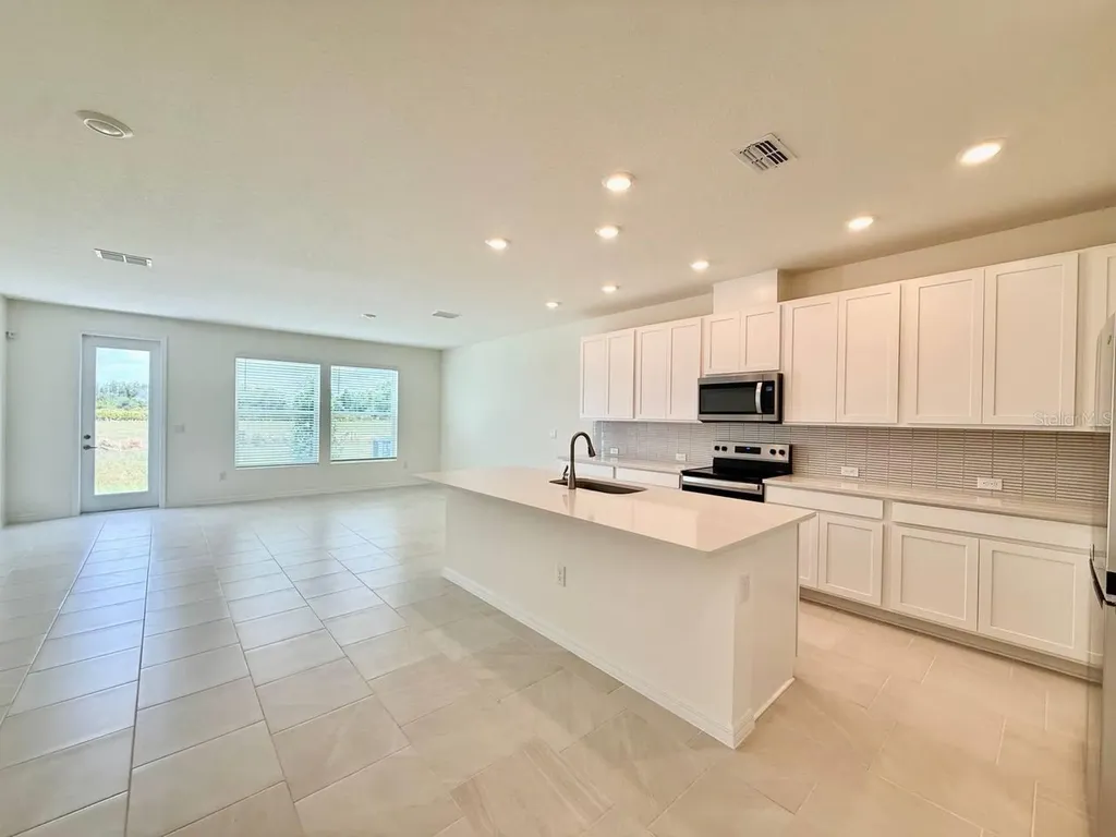 6404 Jensen View Avenue Apollo Beach FL 33572