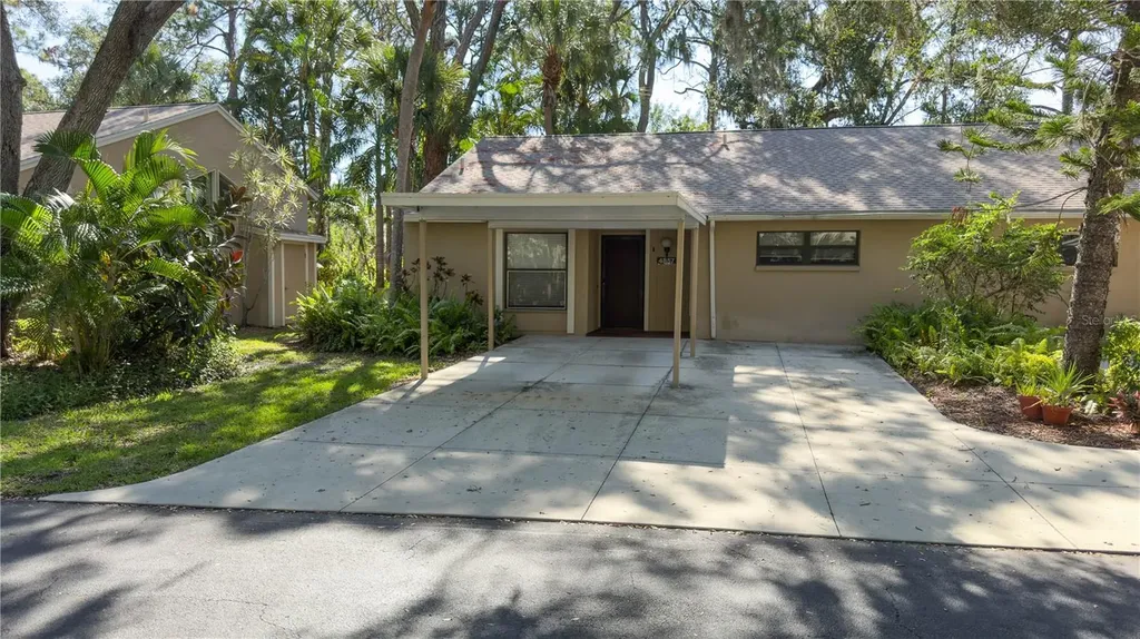 4857 Village Gardens Drive Sarasota FL 34234