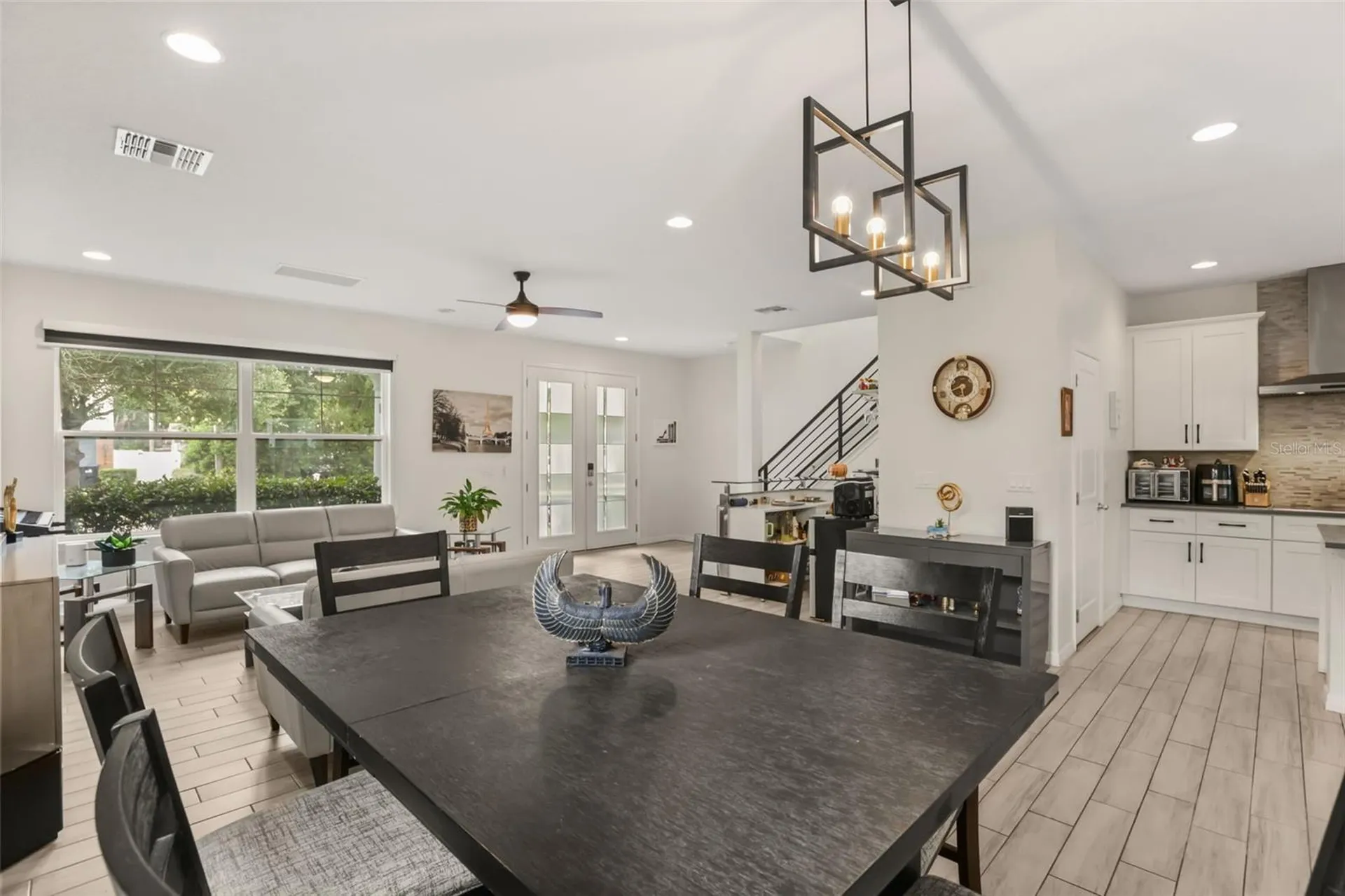 2338 S Brown Avenue Orlando FL 32806