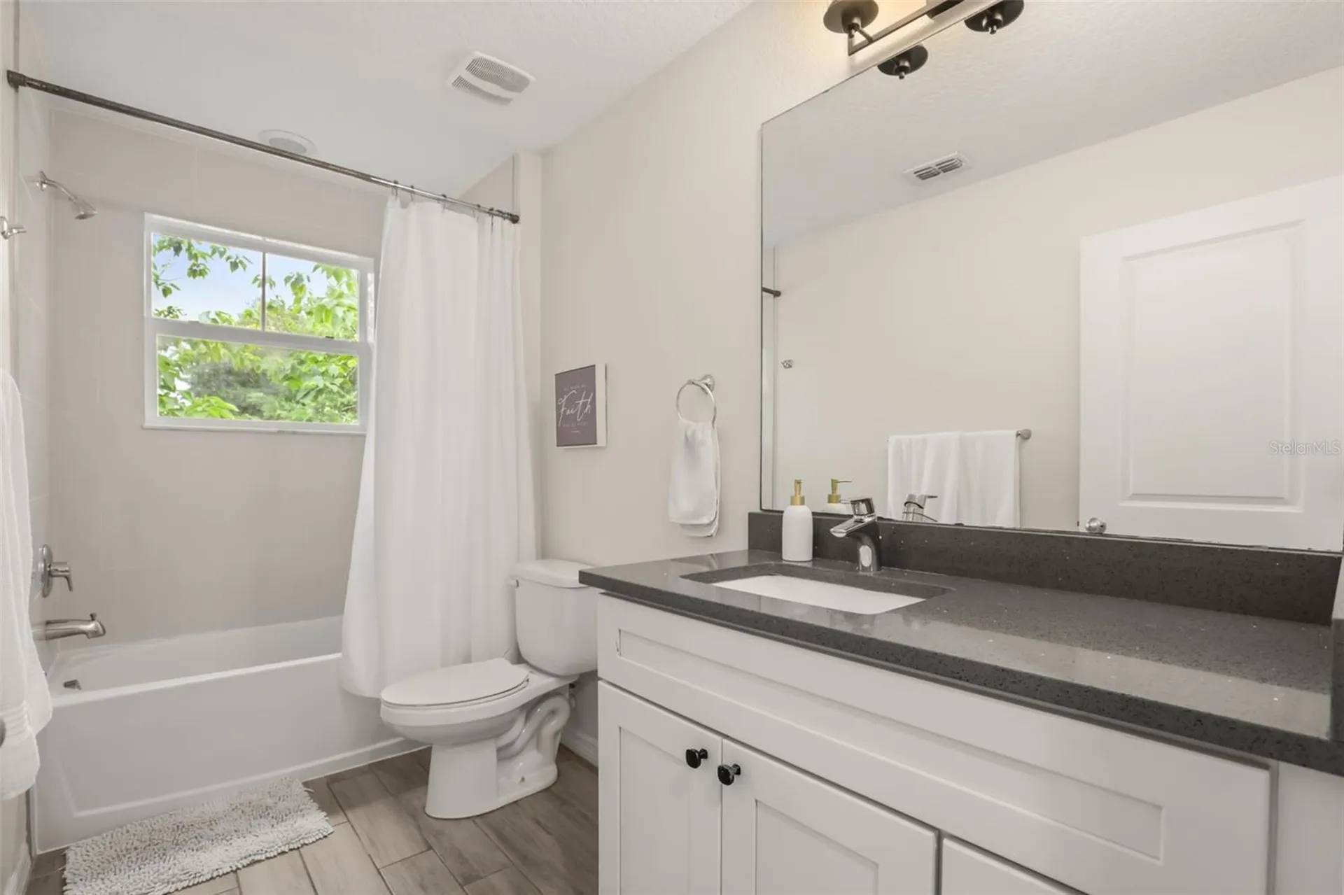 2338 S Brown Avenue Orlando FL 32806