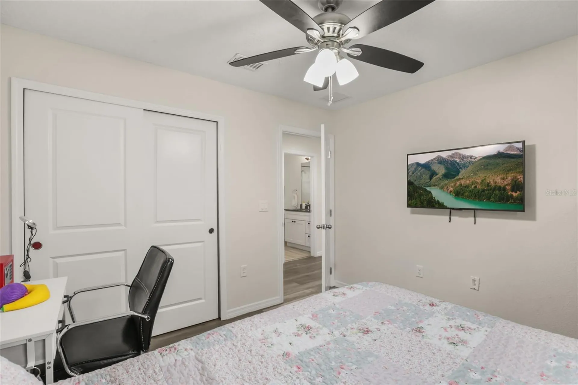 2338 S Brown Avenue Orlando FL 32806