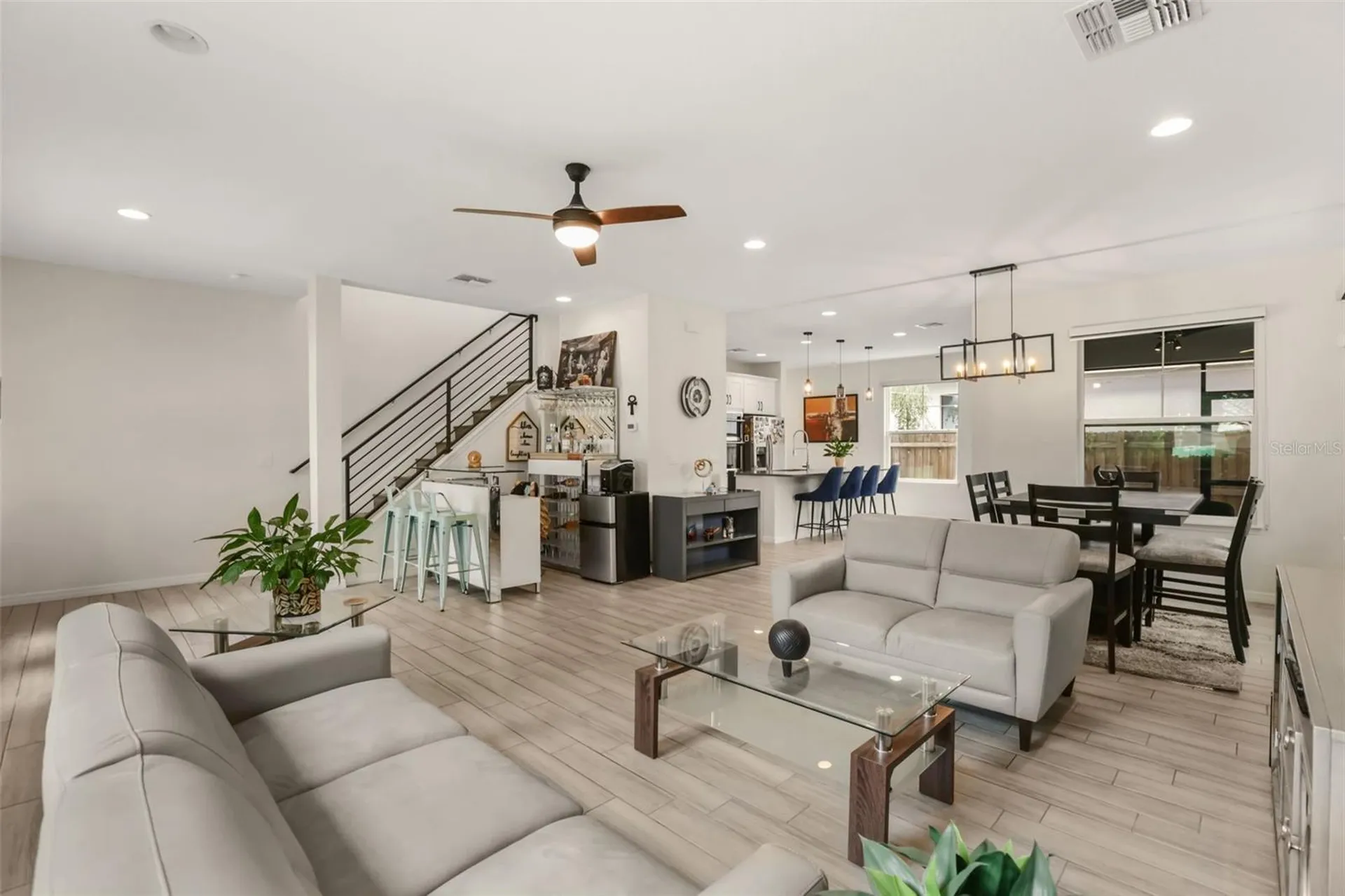 2338 S Brown Avenue Orlando FL 32806