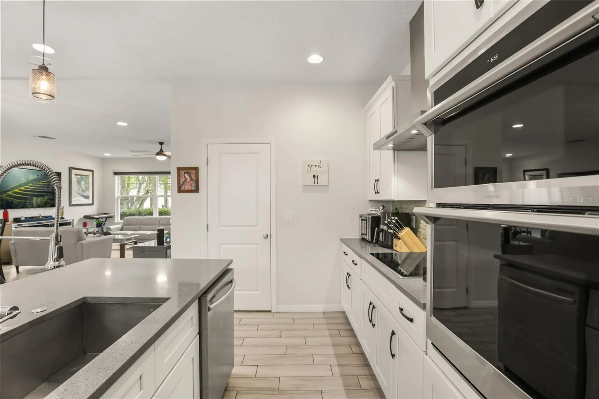 2338 S Brown Avenue Orlando FL 32806