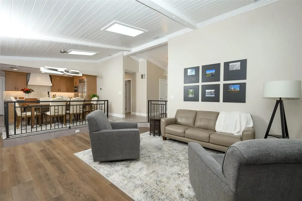 280 W Spring Lake Drive Altamonte Springs FL 32714