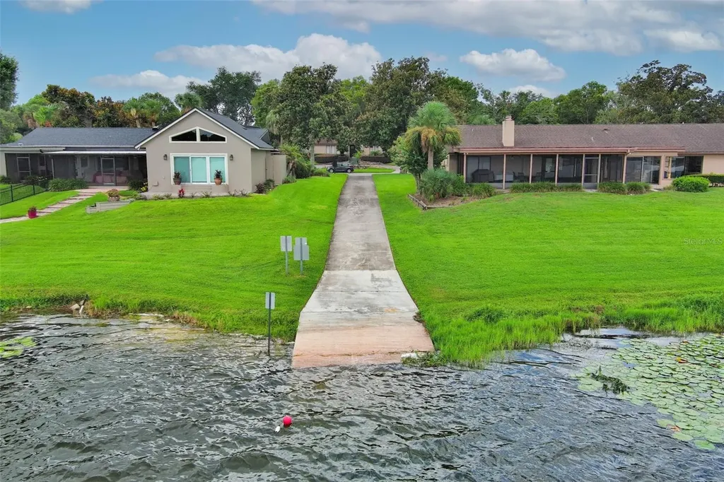 280 W Spring Lake Drive Altamonte Springs FL 32714