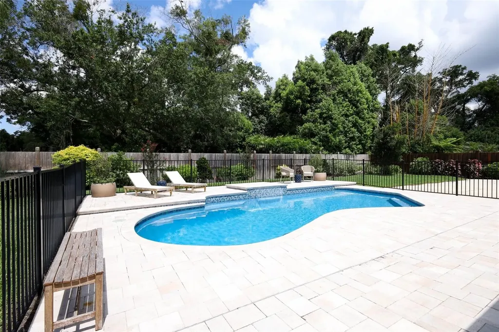 280 W Spring Lake Drive Altamonte Springs FL 32714