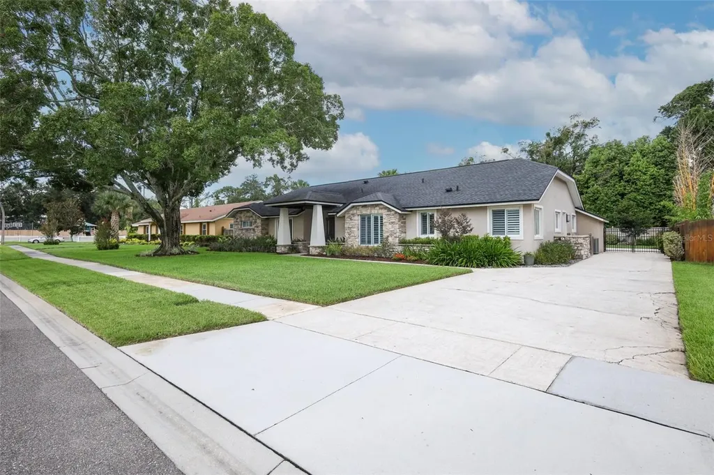 280 W Spring Lake Drive Altamonte Springs FL 32714