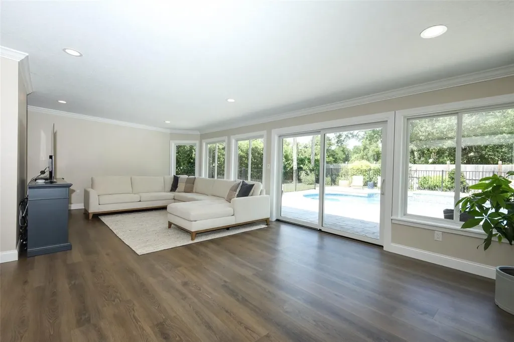 280 W Spring Lake Drive Altamonte Springs FL 32714