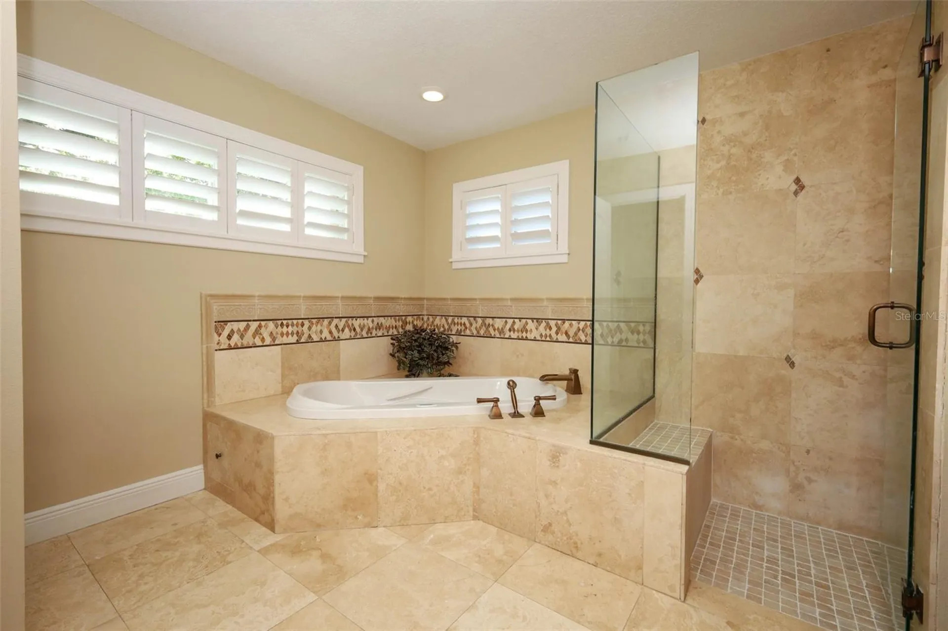 280 W Spring Lake Drive Altamonte Springs FL 32714