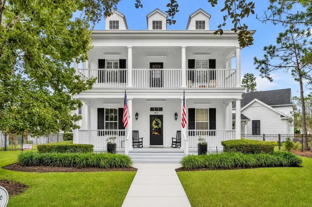 807 Oak Shadows Road Celebration FL 34747
