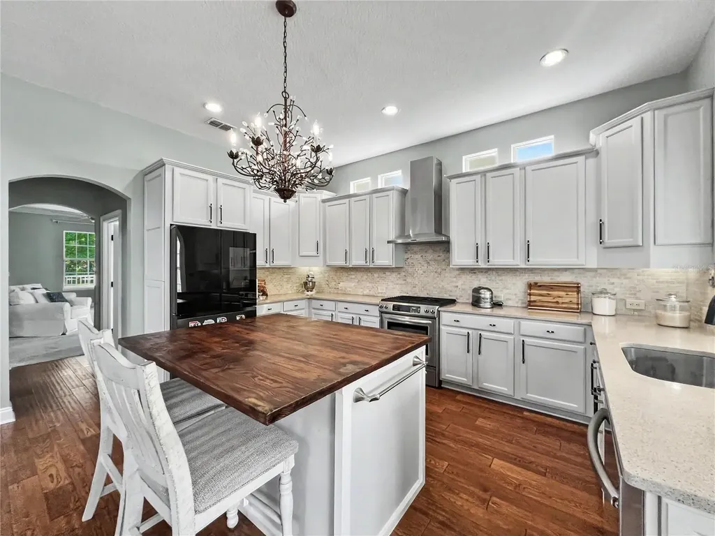 807 Oak Shadows Road Celebration FL 34747