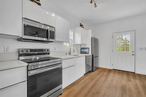 807 Oak Shadows Road Celebration FL 34747