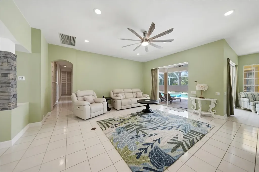 1064 Harbour Way Place Punta Gorda FL 33983
