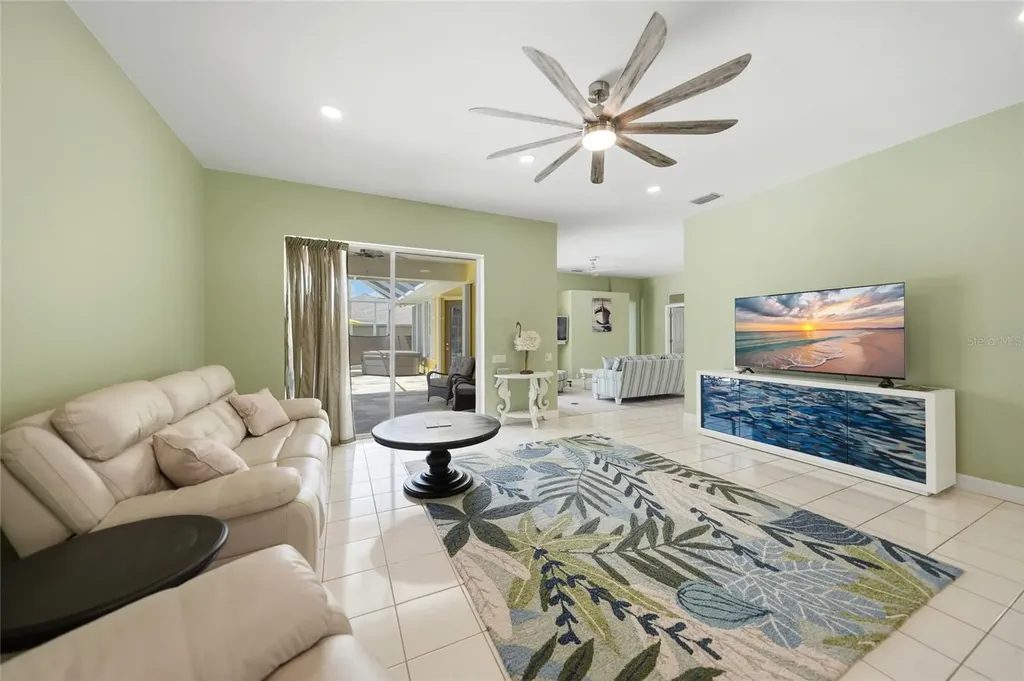 1064 Harbour Way Place Punta Gorda FL 33983