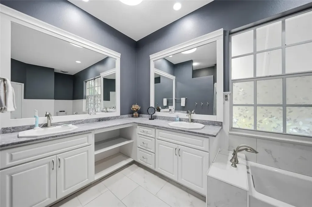 1064 Harbour Way Place Punta Gorda FL 33983