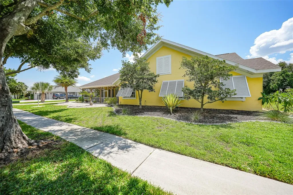 1064 Harbour Way Place Punta Gorda FL 33983