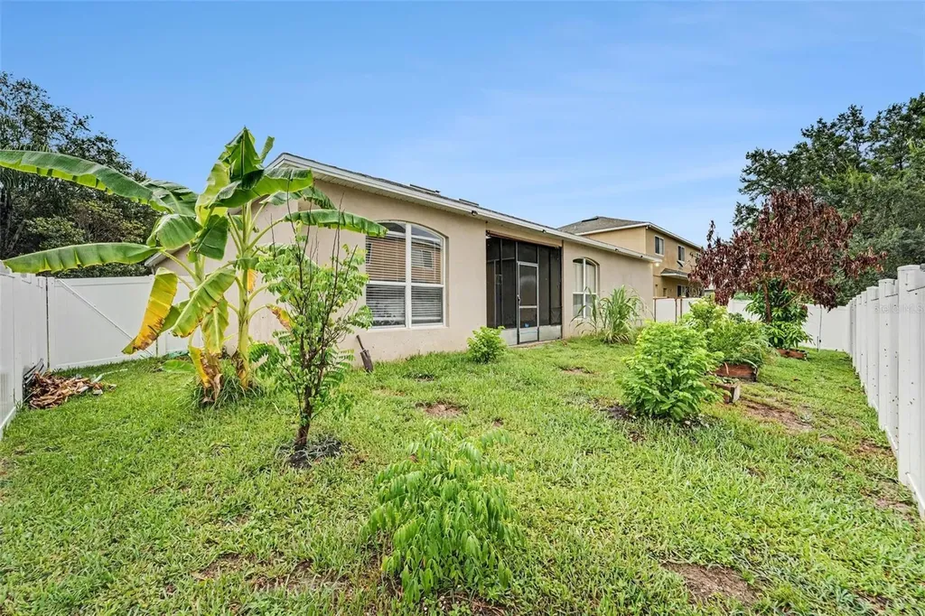 2056 Clapper Trail Apopka FL 32703
