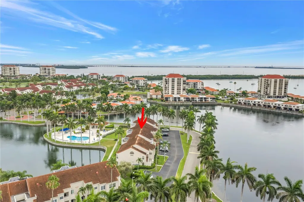 6100 Bahia Del Mar Circle St Petersburg FL 33715